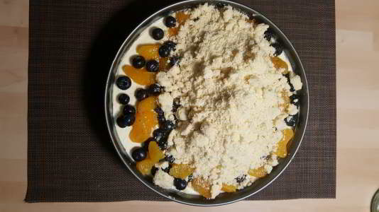 Backidee für Kuchen mit Blaubeeren und Mandarinen